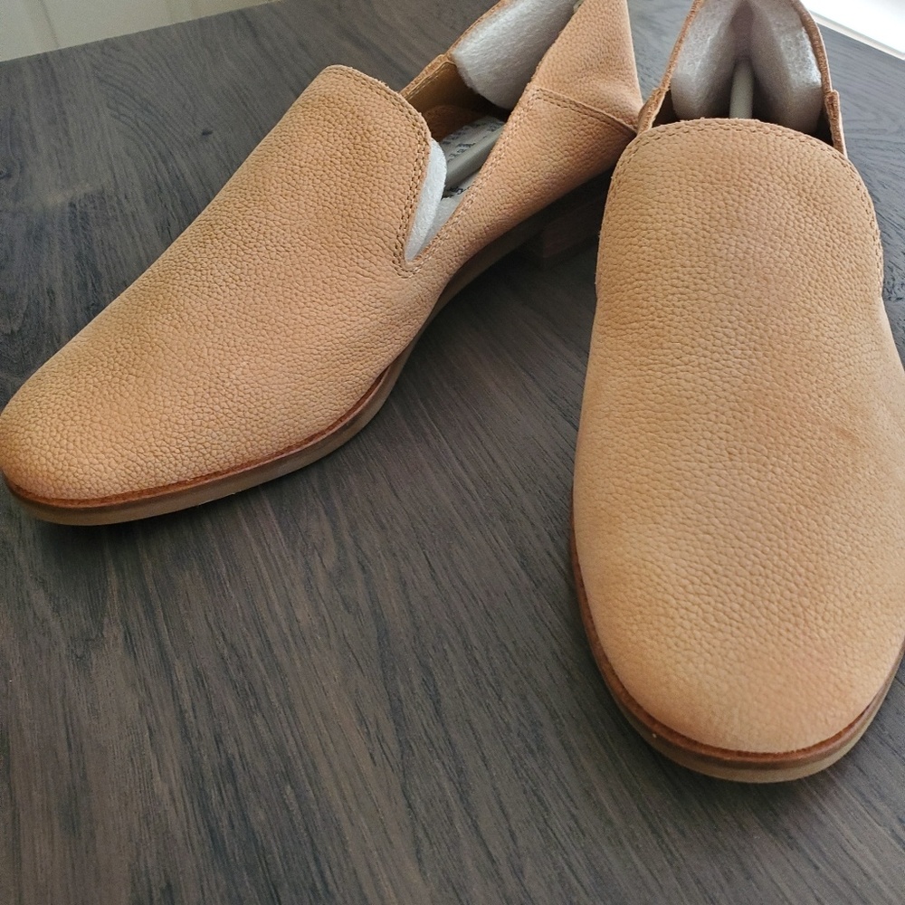 Lucky Brand Shoes - Picture 2 of 3
